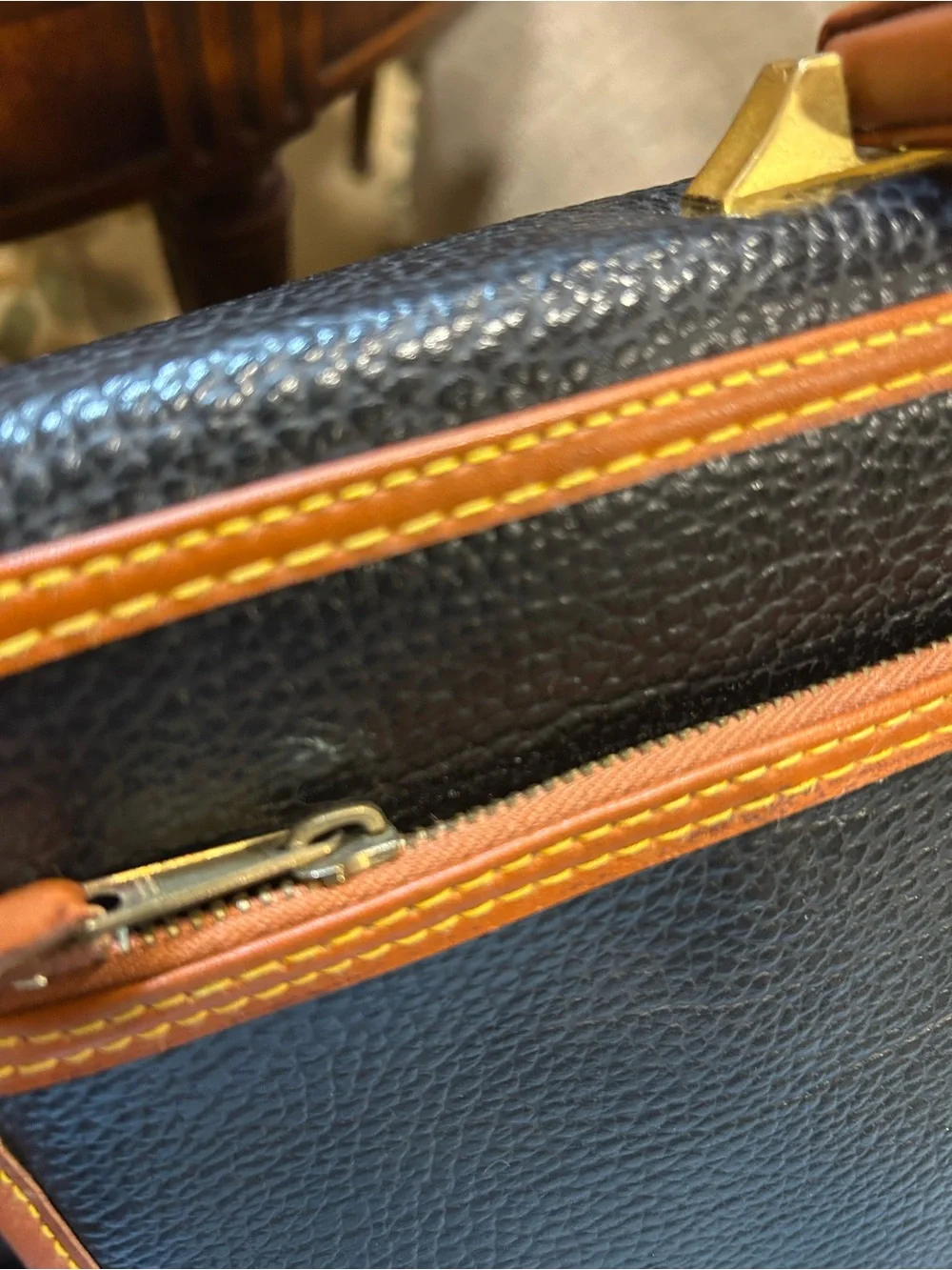 Vintage Dooney and Bourke laptop bag/satchel